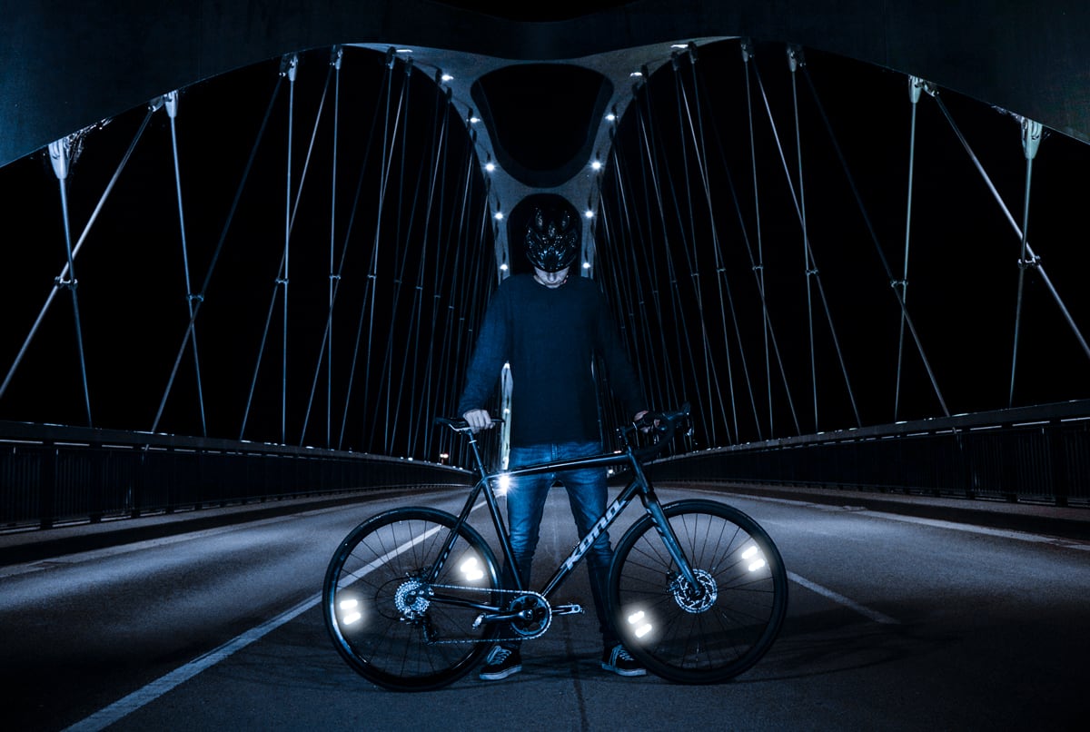 The ultra performance bike wheel reflector FLECTR ZERO specifications